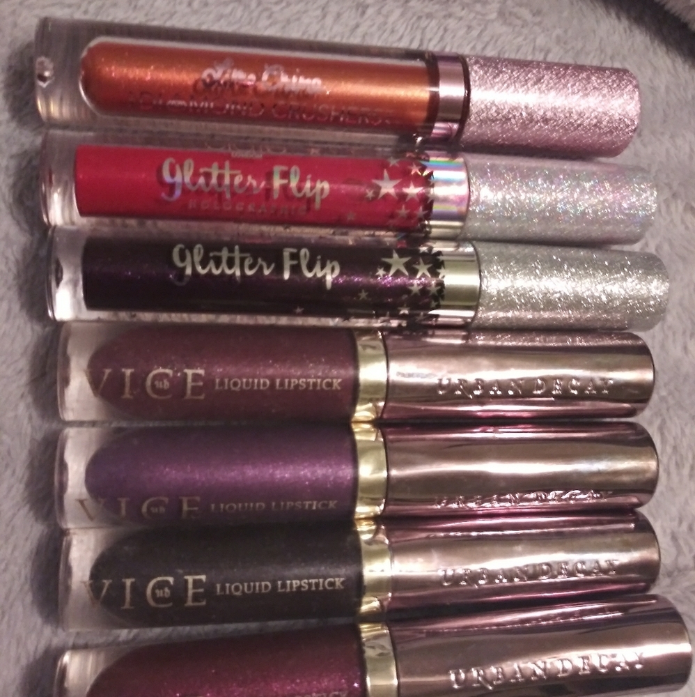 Bundle of Urban decay ciate and lime crime lippies